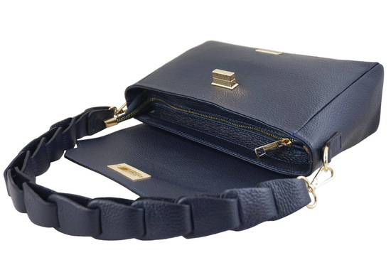 Skórzana torebka na ramię z plecionym paskiem - Granatowa