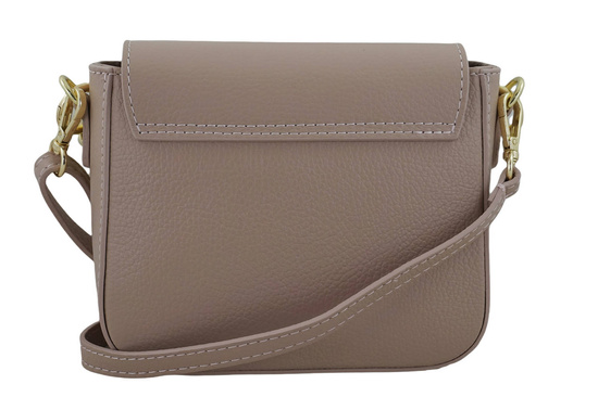 Modna torebka skórzana ze złotym łańcuszkiem - Różowa pudrowa 