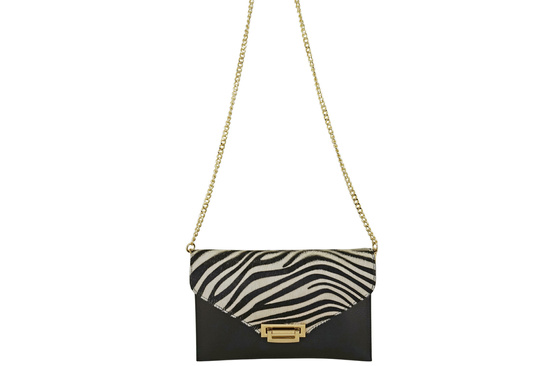 Elegancka kopertówka z modnym printem - Czarna 