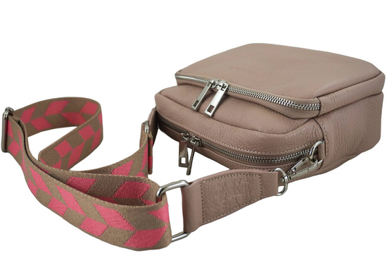 Torebka damska z ozdobnym paskiem - Różowa pudrowa