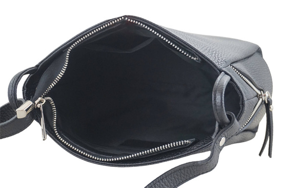 Klasyczna listonoszka skórzana - Czarna