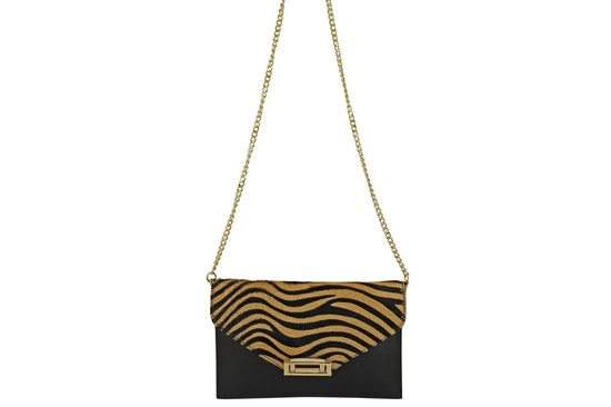 Wieczorowa kopertówka skórzana z modnym printem - Czarna 